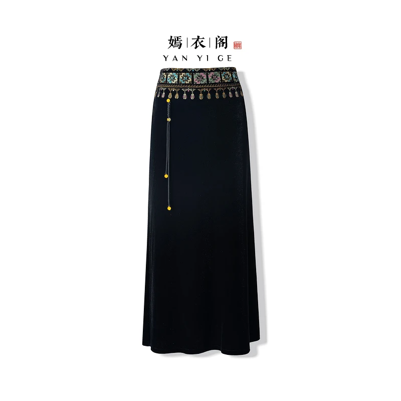 【梦翎】2025新款秋季新中式A字裙女式宽松绣花刺绣丝绒半身裙长裙