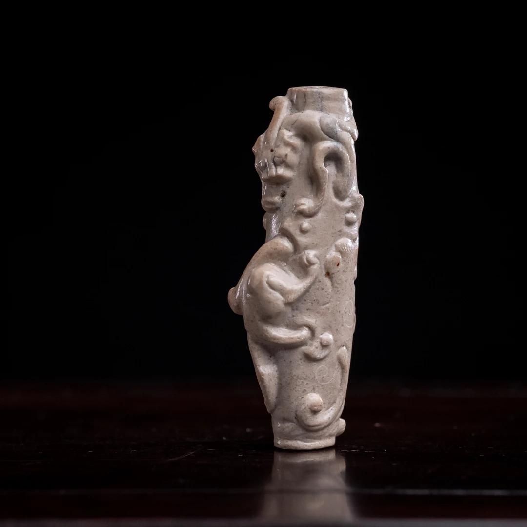 明代和田玉龙纹玉珒-LM