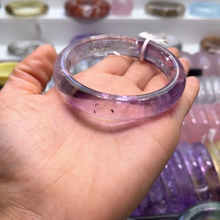 水晶手镯未镶嵌59口