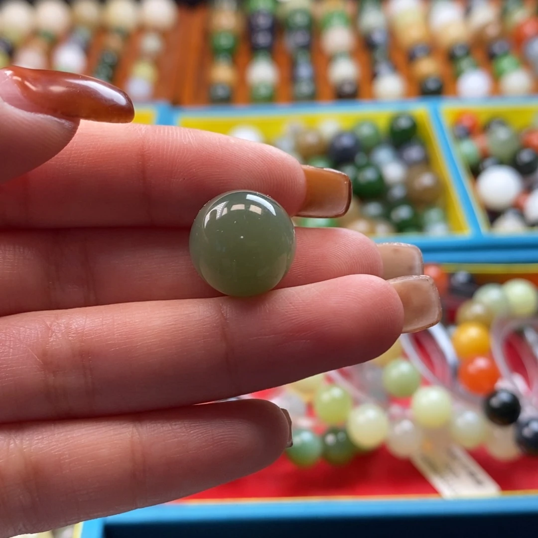 和田玉未镶嵌珠宝奇石福利湖水绿单珠z14