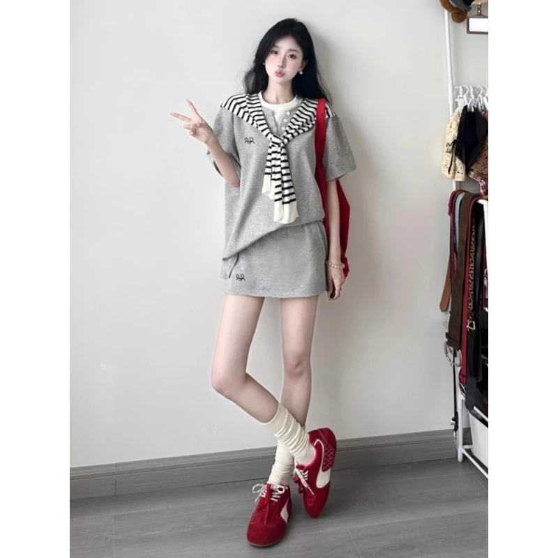 韩系慵懒风休闲运动套装女2025夏季新款假两件短袖短裙配披肩套装