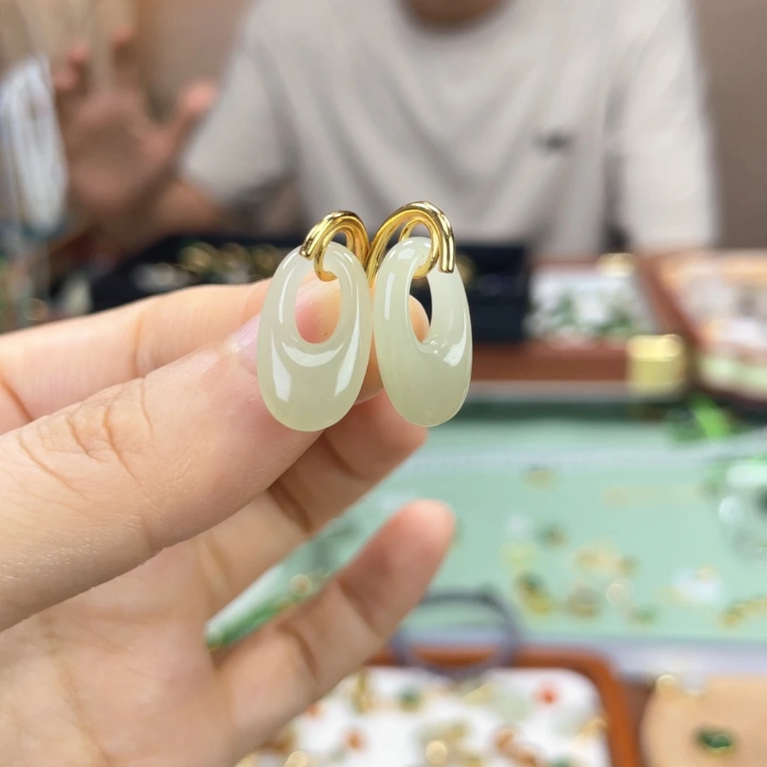 银S925镶嵌和田玉耳饰