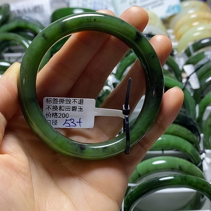 和田玉（碧玉）未镶嵌手镯正圈53微瑕