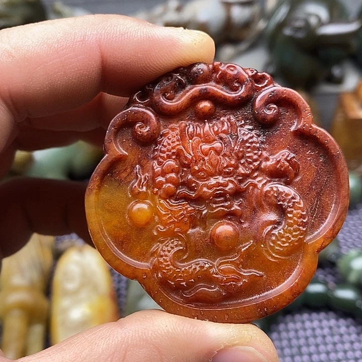 未镶嵌蛇纹石玉颈饰