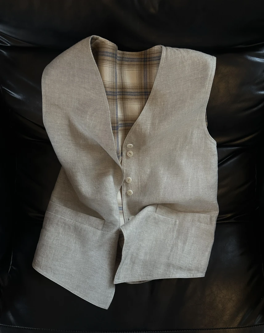 “basic vest” 亚麻质感肌理经典双面格子老钱马甲25032