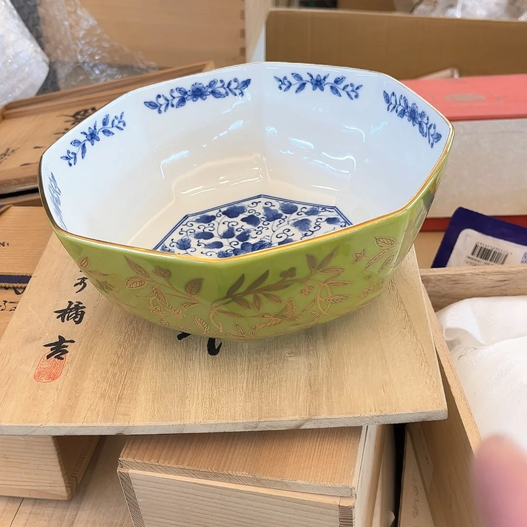 盖碗我们也在这片小的小星球生活