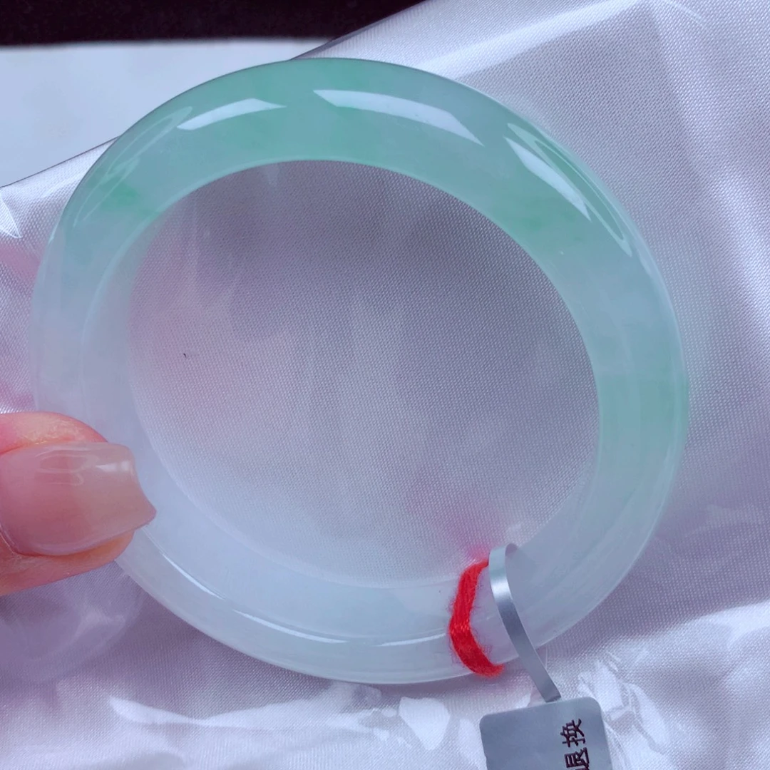 翡翠未镶嵌手镯手镯