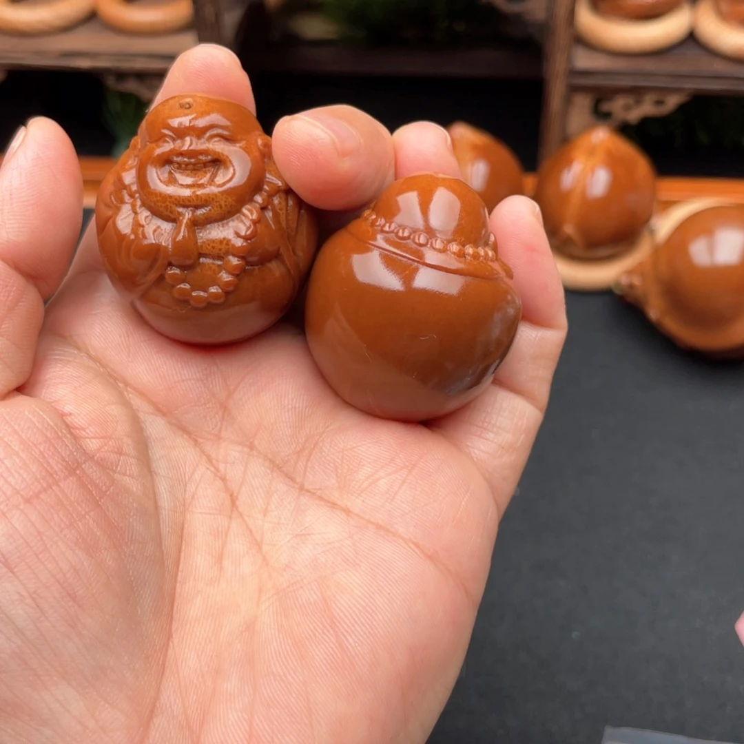 吊坠橄榄核弥勒一对