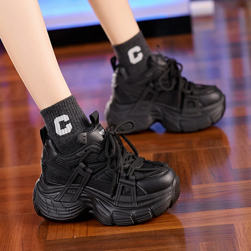 老爹鞋矮子乐女2025春新款厚底隐形增高8cm网面百搭小个子休闲鞋