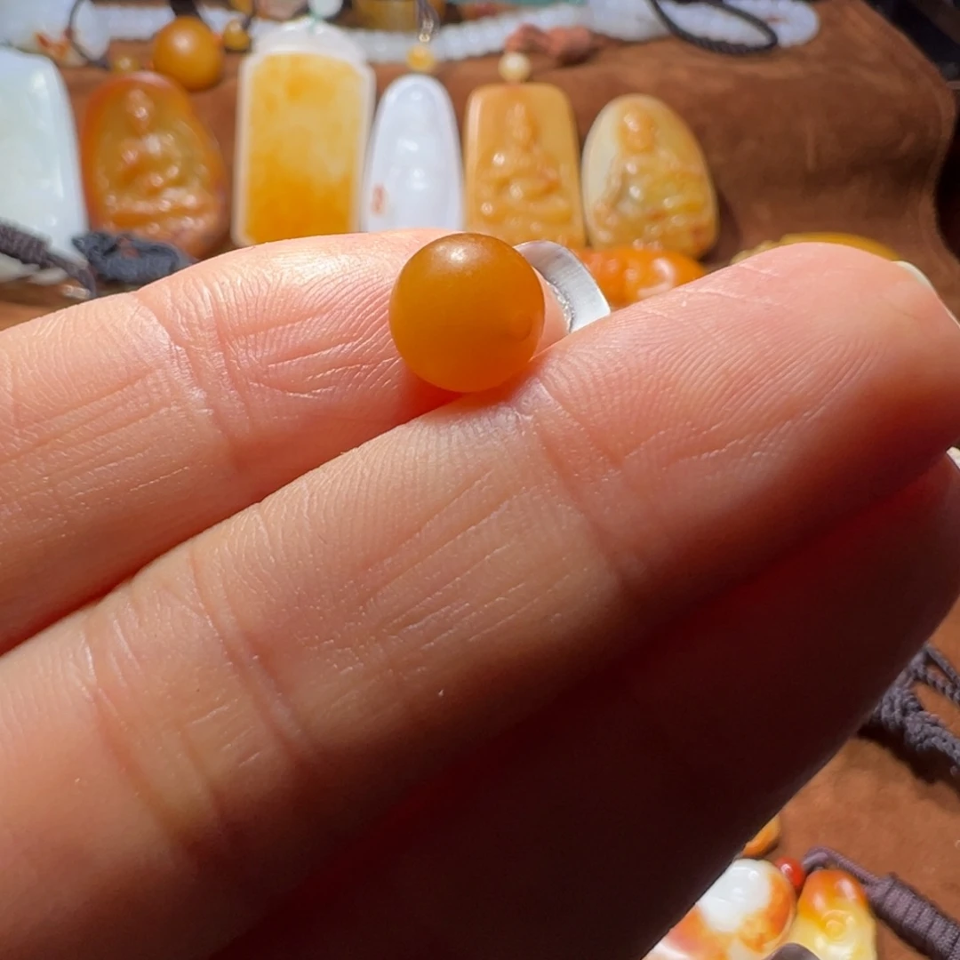 果***哥和田玉未镶嵌颈饰