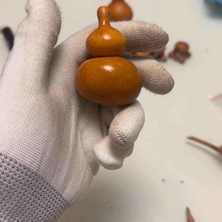 阝***°手捻的小可爱葫芦