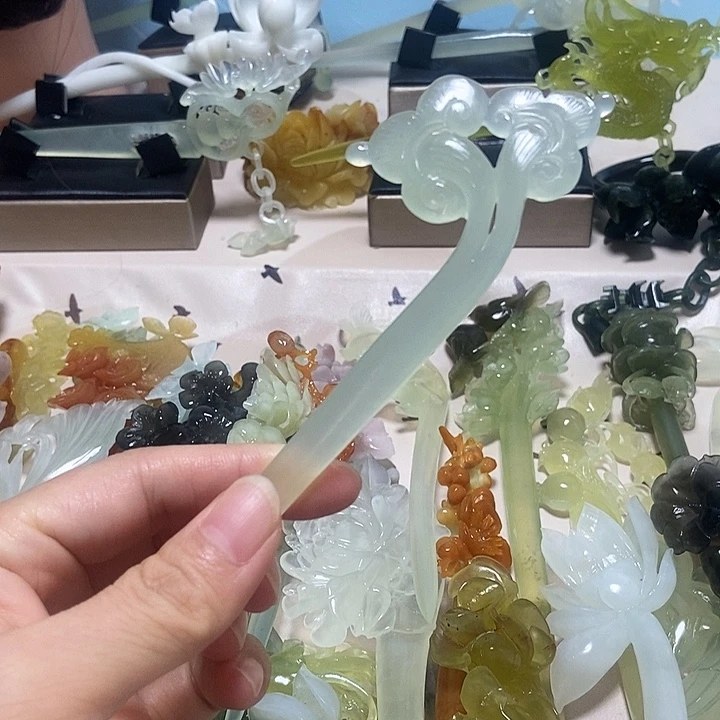 蛇纹石玉未镶嵌发簪