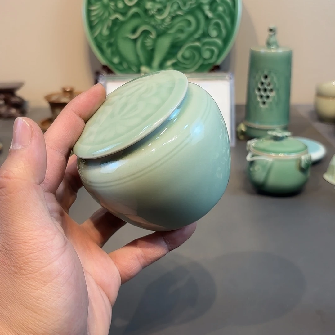 瓷片龙泉青瓷福利青瓷