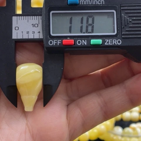 【闪购商品】未镶嵌蜜蜡裸石2杂
