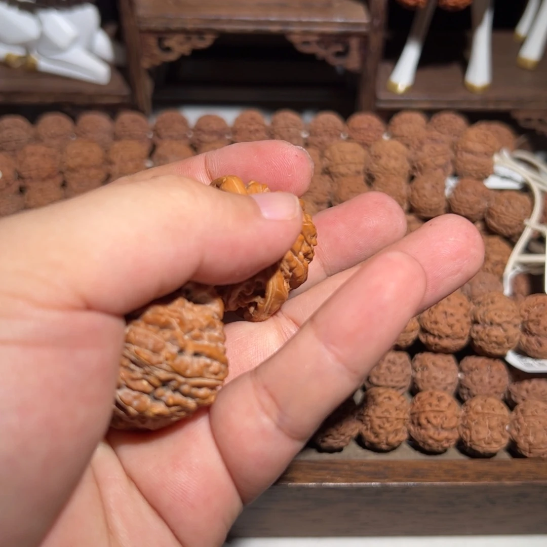 手串金刚菩提残*念核桃一对