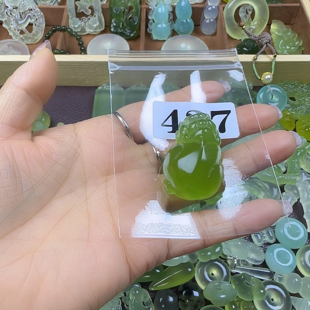 蛇纹石玉未镶嵌岫玉吊坠