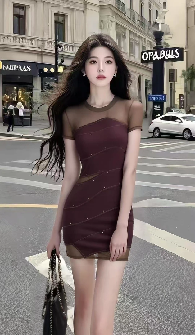 夏季新款时棕褐色圆领短袖修身收腰包臀连衣裙温婉显瘦氛围感女装