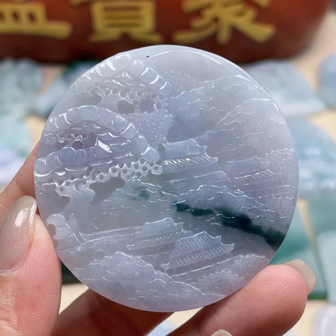 翡翠未镶嵌颈饰山水