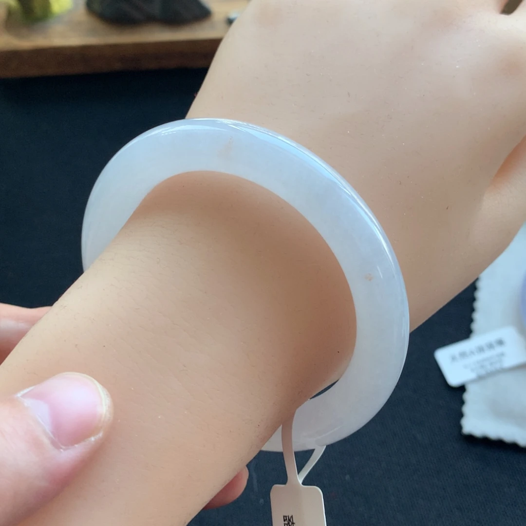 翡翠未镶嵌手镯30号54圆