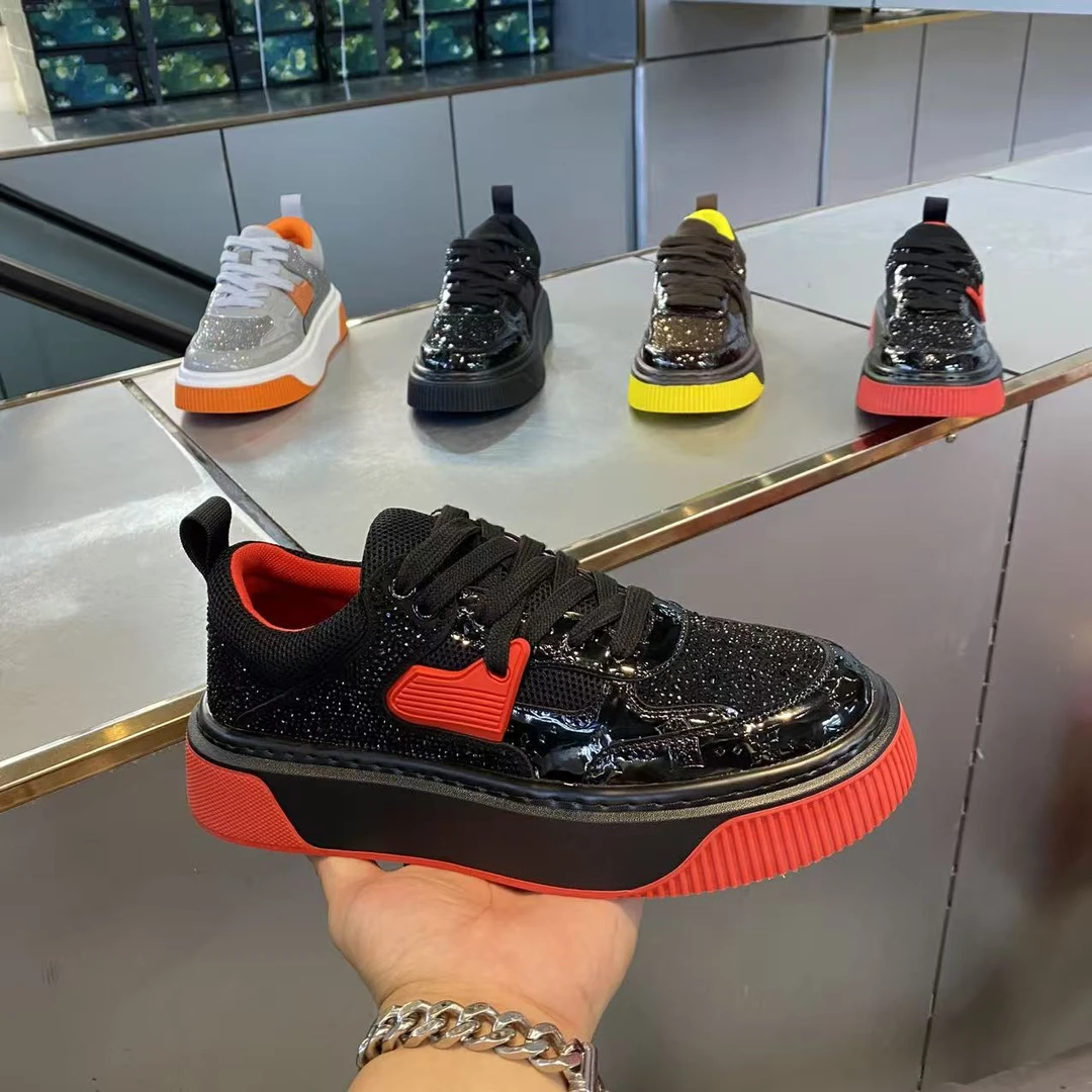 2025秋季新款时尚烫钻潮流百搭厚底舒适轻便透气休闲男鞋（皮鞋码）