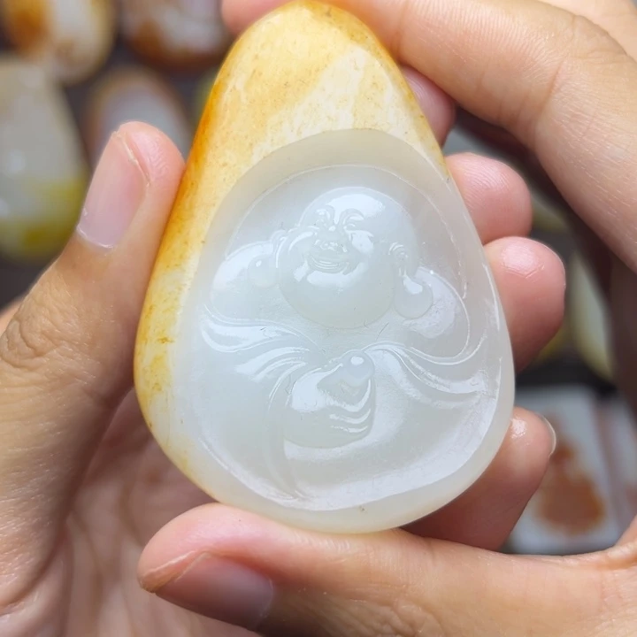 和田玉未镶嵌颈饰