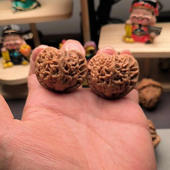木***子文玩核桃宫灯福利