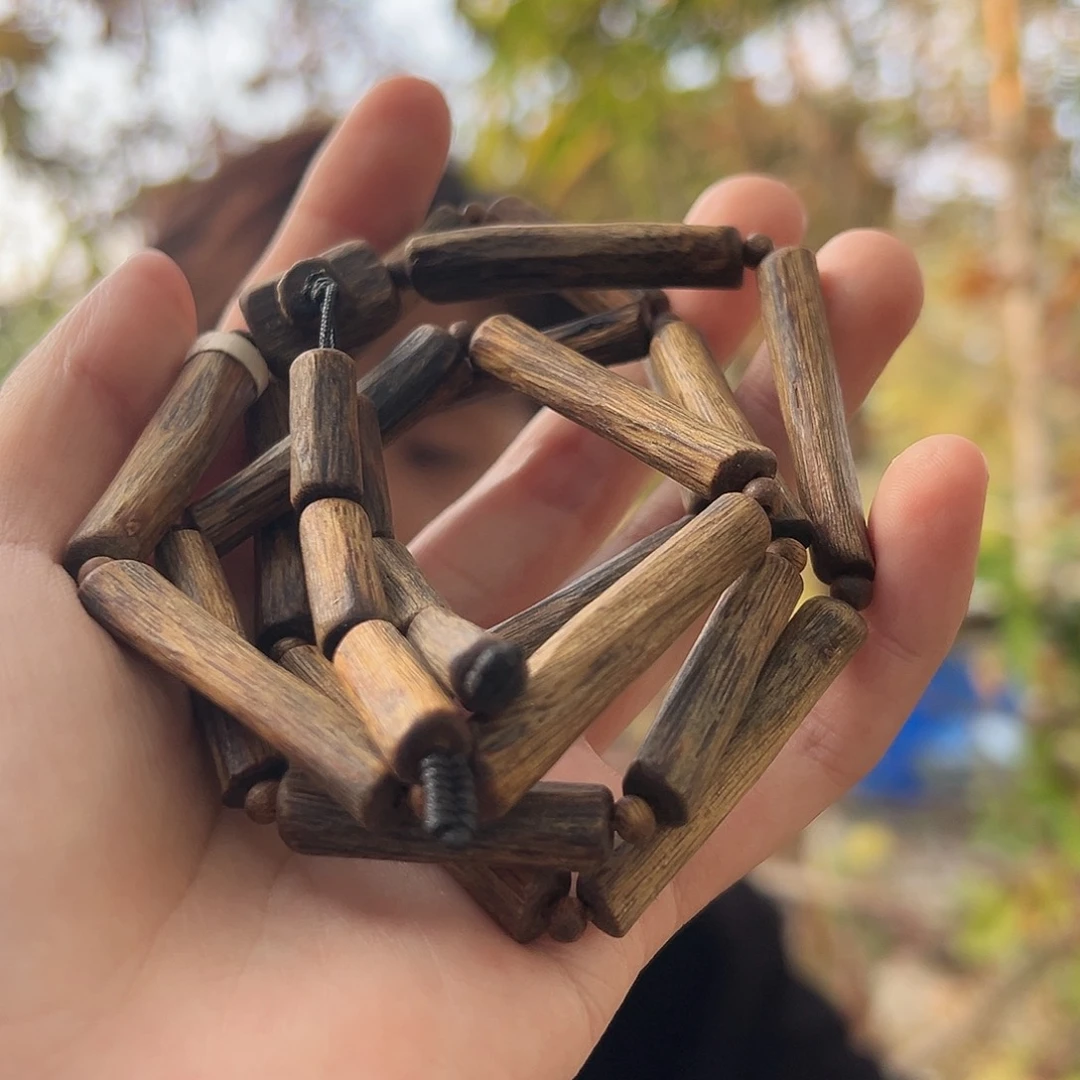 沉香手串海南老乌身多样性发货一条25克➕卡0.7