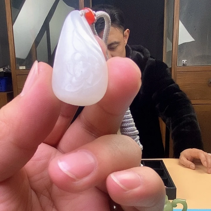 和田玉（糖玉）颈饰未镶嵌