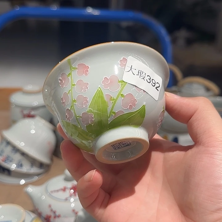 釉下手绘茶具微瑕
