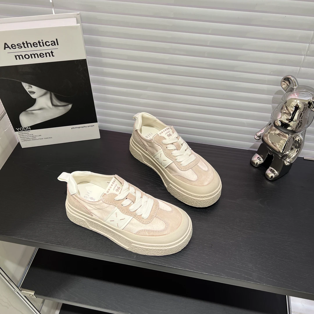 悦薇高品质女鞋厚底内增高系带百搭小白鞋圆头休闲板鞋增高板鞋