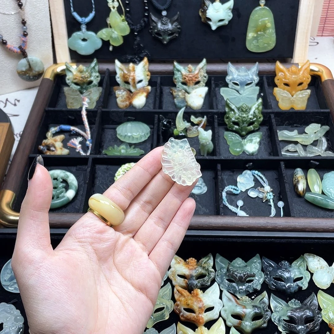 蛇纹石玉未镶嵌颈饰一顺百顺不退不换