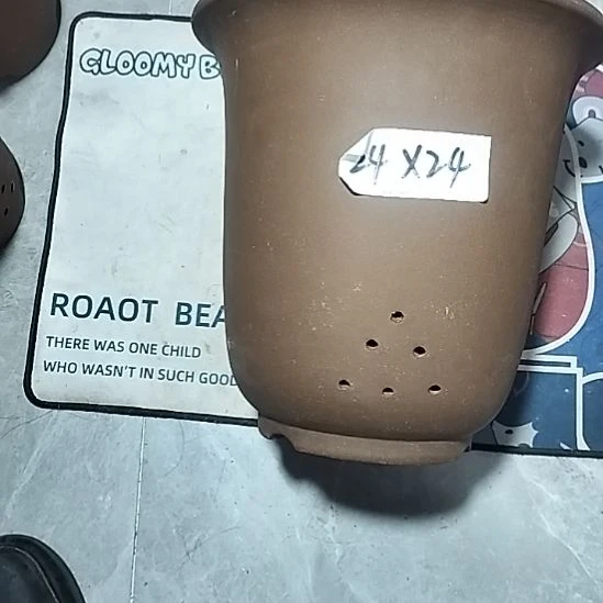 紫砂特大金钟一个