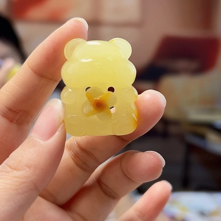 琥珀未镶嵌裸石吊坠