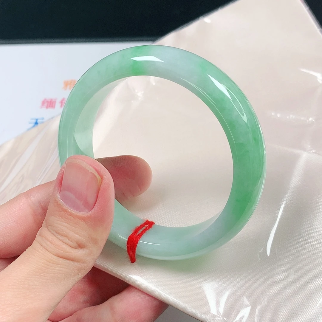 翡翠未镶嵌手镯翡翠1957