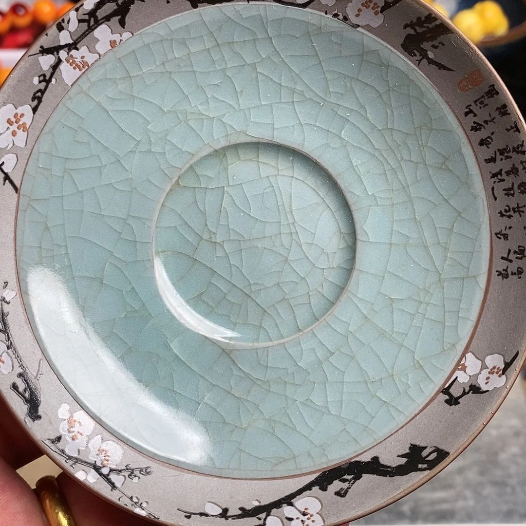 碟瓷器制作工艺精湛