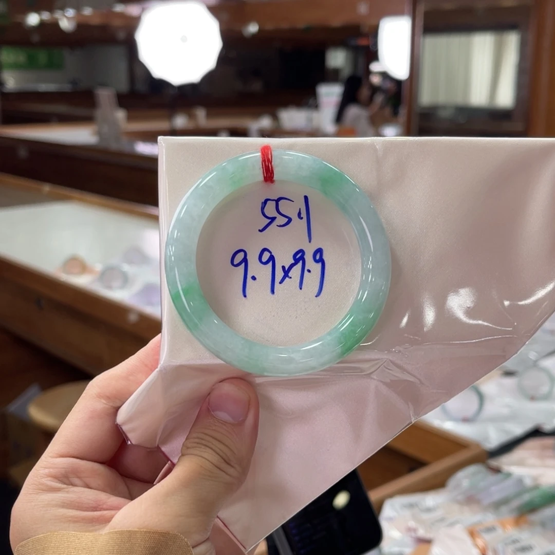 未镶嵌手镯翡翠翡翠