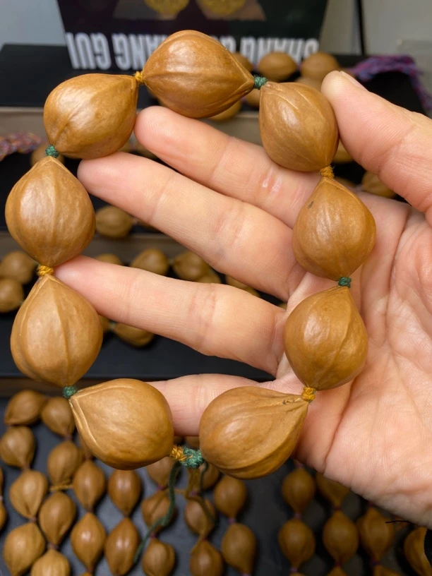 橄榄核雕2.1蒜头新