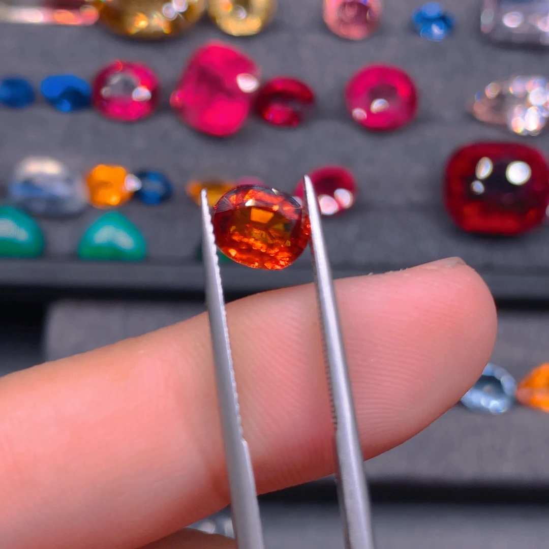 石榴石（芬达石）裸石未镶嵌1.88ct