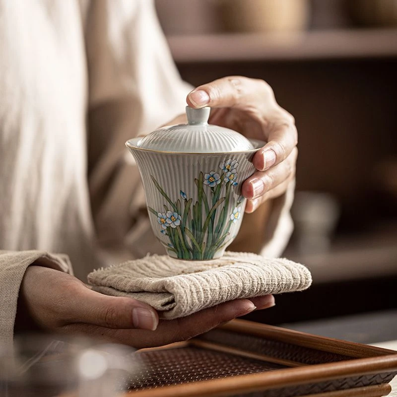 手绘水仙盖碗茶杯复古陶瓷竖纹不烫手泡茶碗家用单手抓茶碗防烫