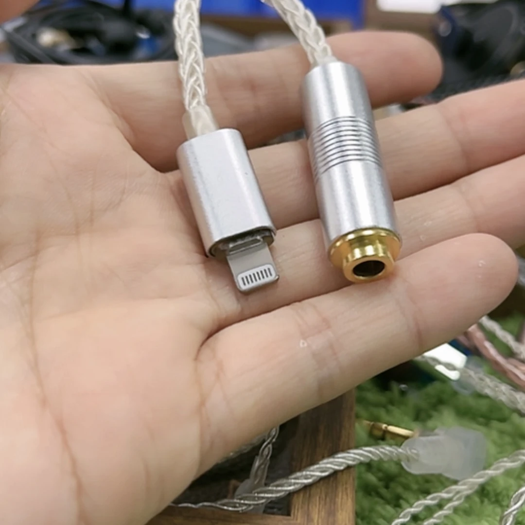 【闪购商品】95新M****oL-4.4