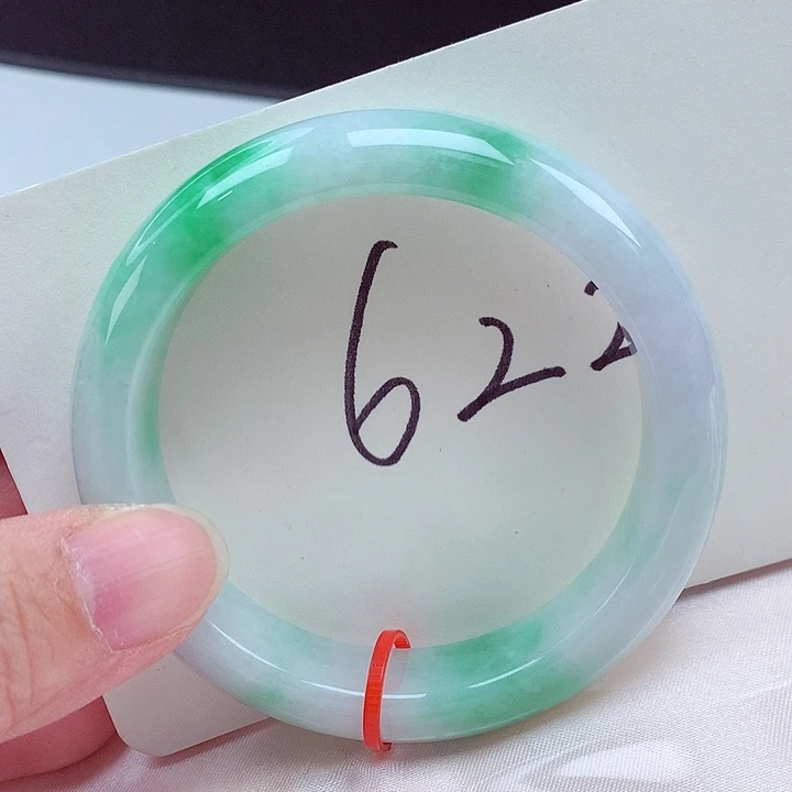 翡翠未镶嵌手镯翡翠