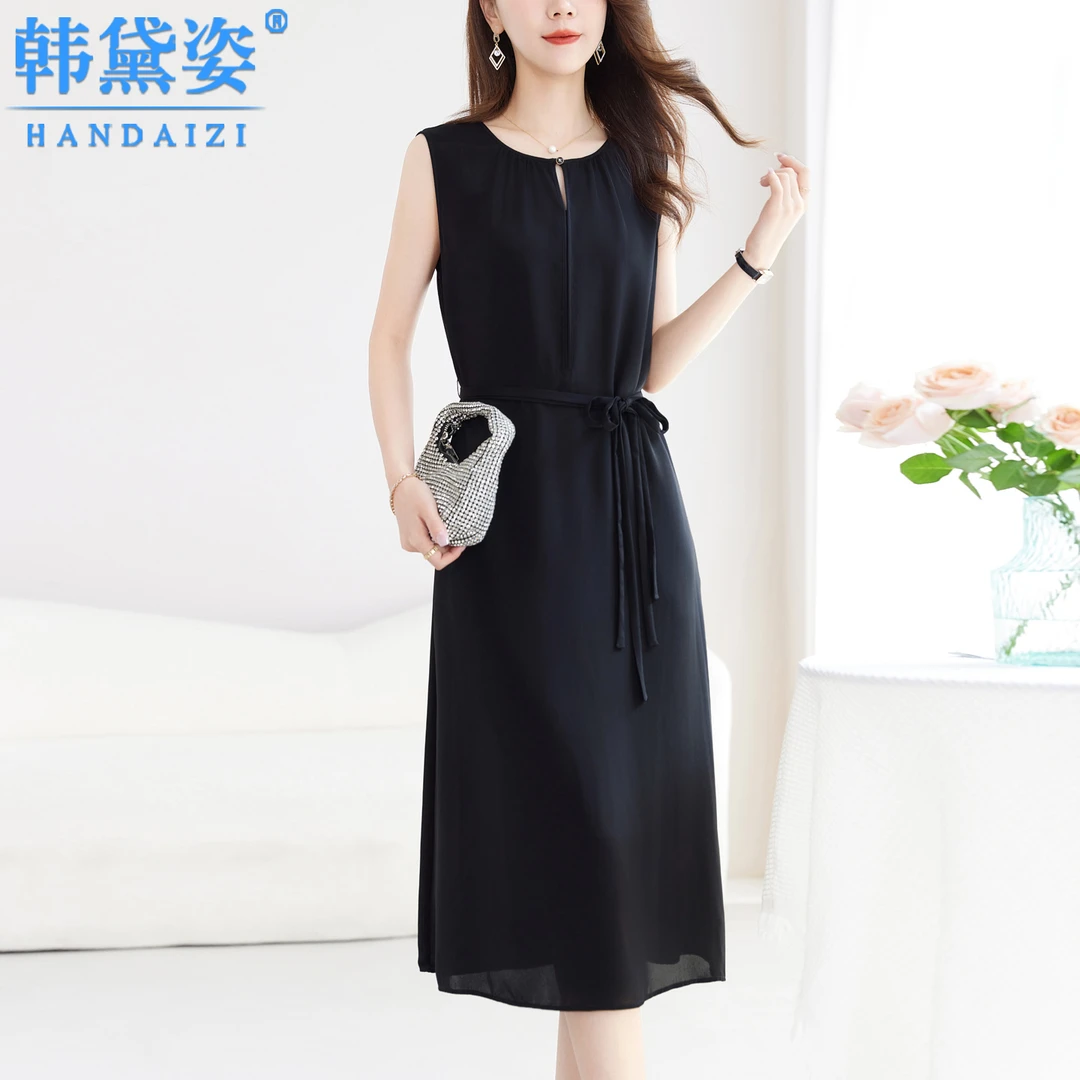 杭州时尚年轻款重皱连衣裙女中长款2025夏新款无袖洋气显瘦背心裙