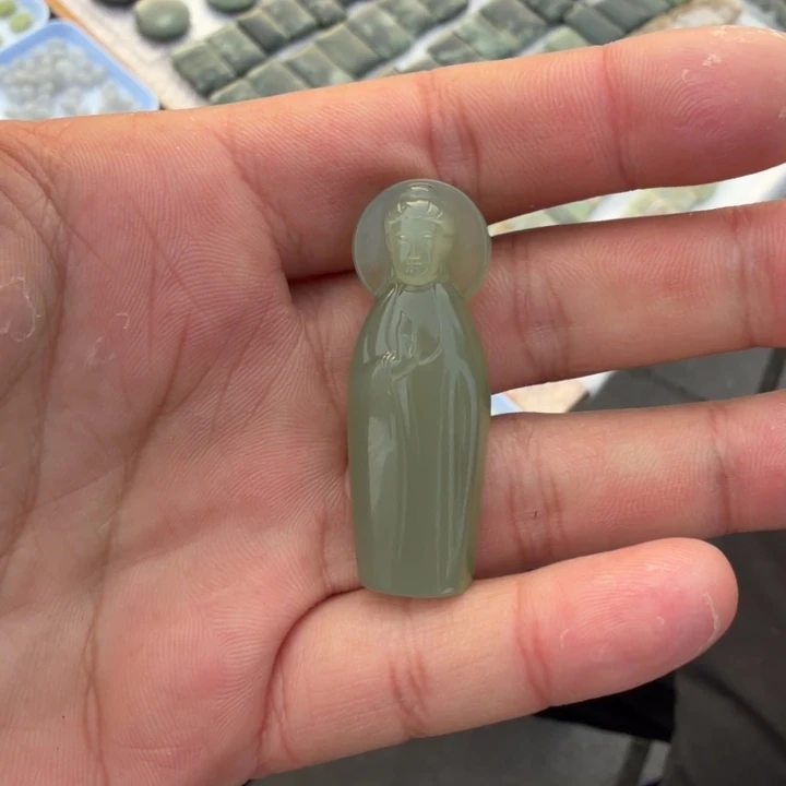 和田玉未镶嵌颈饰