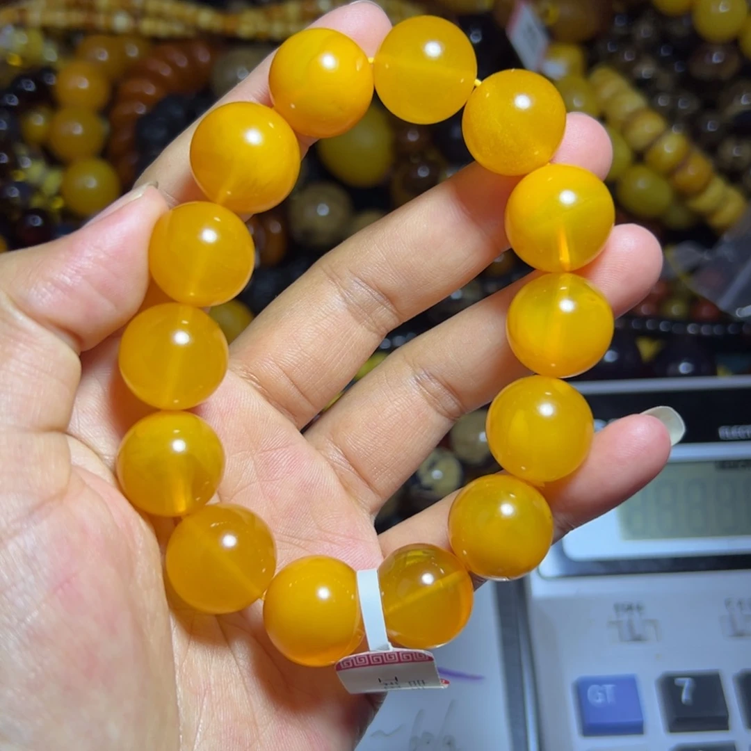 未镶嵌琥珀珠宝奇石330