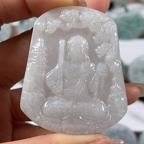 翡翠颈饰未镶嵌不动明王福利