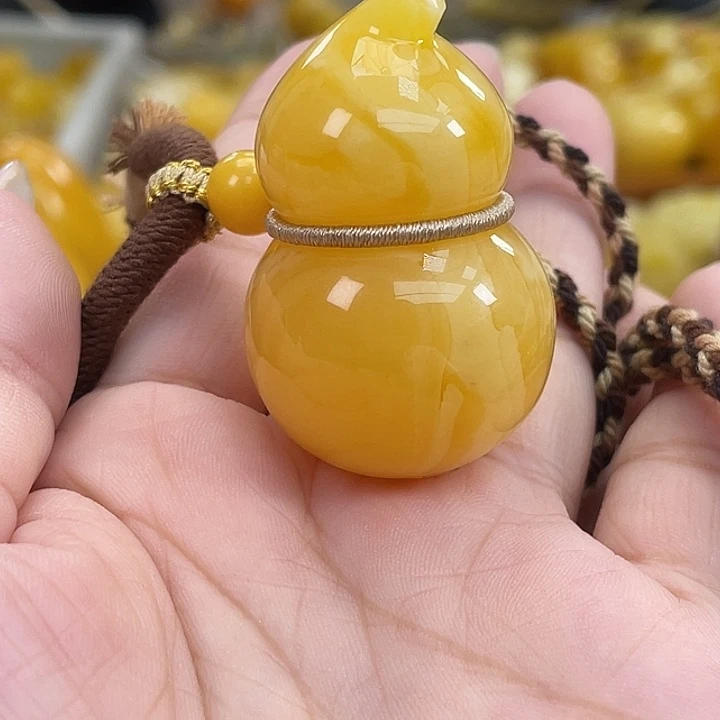 琥珀未镶嵌珠宝奇石琥珀h46