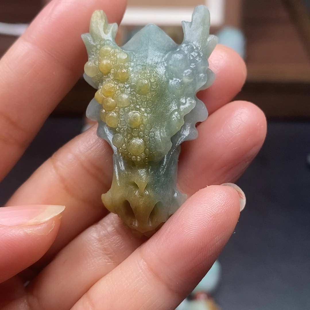 宋****定制翡翠未镶嵌毛货抛光