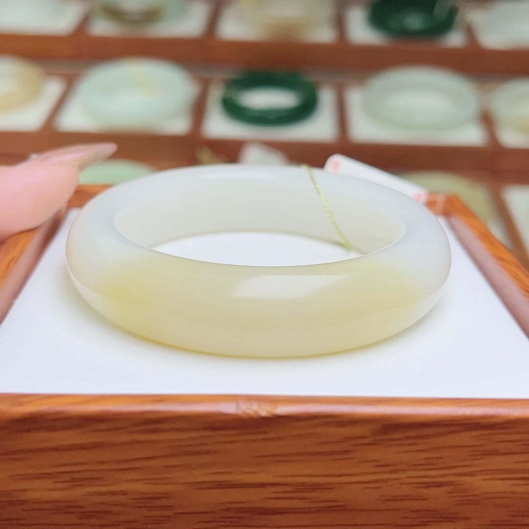 和田玉手镯未镶嵌51.1