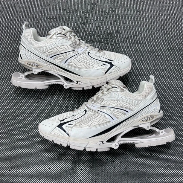 95新 Balenciaga/巴黎世家 41码 27cm 弹簧鞋 米棕 成色很新