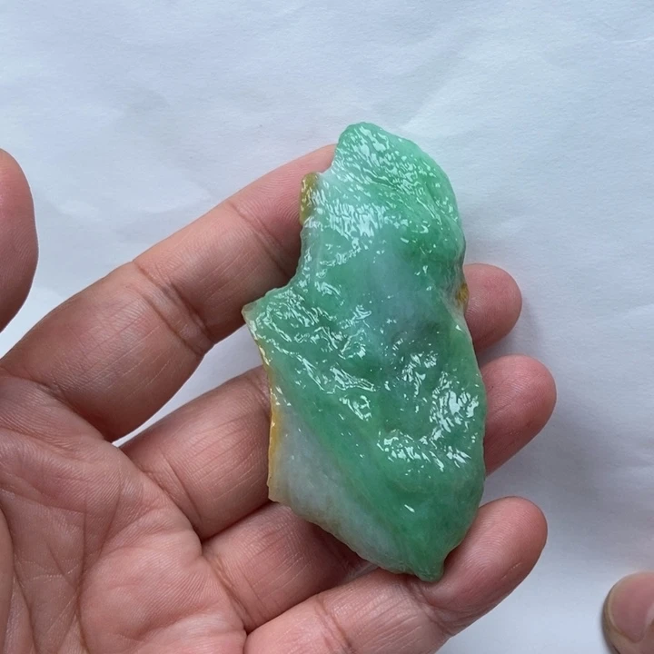 迷***雨定制翡翠未镶嵌缅甸翡翠